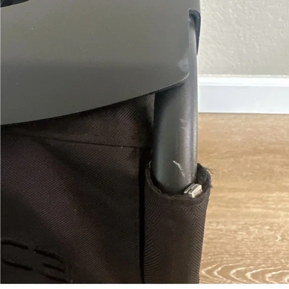 Zuca Ice Skate Bag With Seat Cushion Cover and Light Up Wheels - Picture 15 of 16